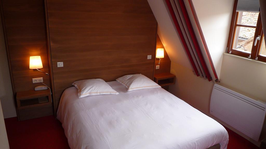 Hotel Winzenberg Blienschwiller Номер фото